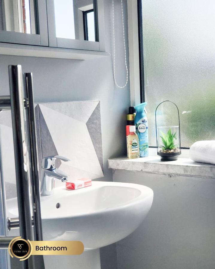 Nr Birmingham City Centre, 5 Bed, Luxe Inn Kültér fotó